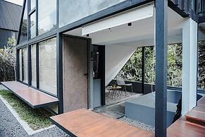 Solitude Villa Tahura
