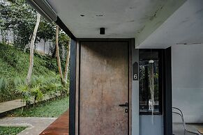Solitude Villa Tahura