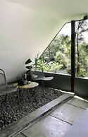 Solitude Villa Tahura