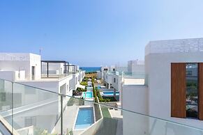 Villa Flora's 3-BR Retreat & Private Pool in Protaras