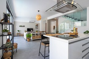 Villa Flora's 3-BR Retreat & Private Pool in Protaras