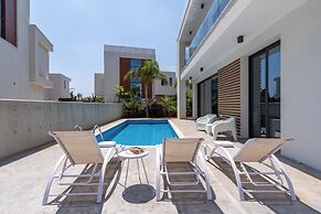 Villa Flora's 3-BR Retreat & Private Pool in Protaras