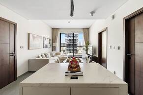 1BR with Huge Balcony Near Burj Al Arab