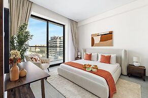 1BR with Huge Balcony Near Burj Al Arab