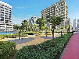 1BR with Huge Balcony Near Burj Al Arab