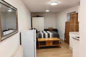 Luxurystudio Peacefully Located ,garden Parking