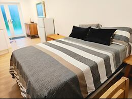 Luxurystudio Peacefully Located ,garden Parking