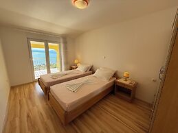 Apartments Vista Bliss 2
