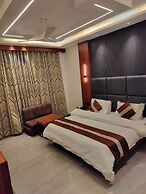 Hotel Kerni Palace