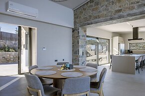 Luxurious Villa Alea