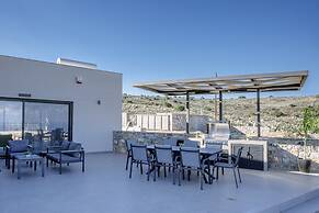 Luxurious Villa Alea