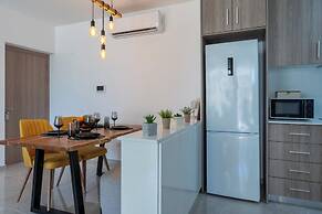 Flair 1-BR Apt. & Balcony in Larnaca