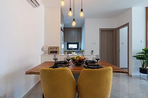 Flair 1-BR Apt. & Balcony in Larnaca