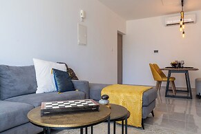 Flair 1-BR Apt. & Balcony in Larnaca