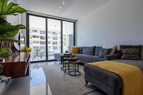 Flair 1-BR Apt. & Balcony in Larnaca