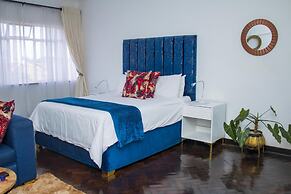 Centrally Located Studio Apartment - 2363