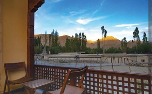Nirvana Retreat