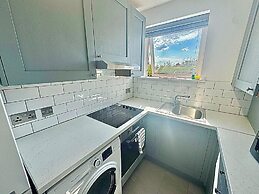 Eastcote Place Apartment