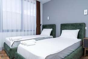 Denis Hotel