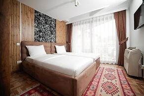 Denis Hotel