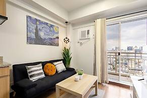 Stylish Condo - Cozy Urban Living