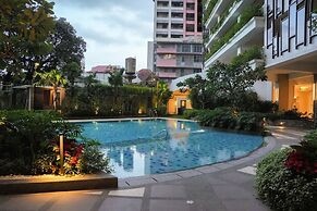 Stylish Condo - Cozy Urban Living
