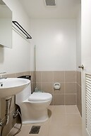 Stylish Condo - Cozy Urban Living