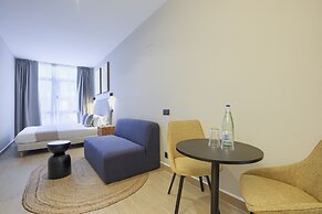 Dobo Madrid Murillo