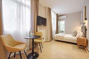 Dobo Madrid Murillo