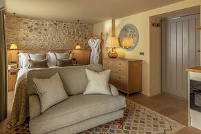 Louma Country Hotel