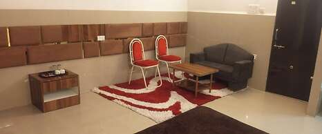 HOTEL CRAZY HOME AND RESORT