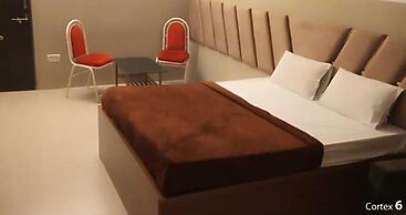 HOTEL CRAZY HOME AND RESORT