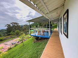 VISTA HERMOSA