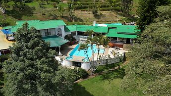 VISTA HERMOSA
