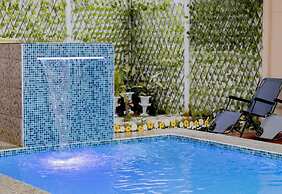 Macaws Villa