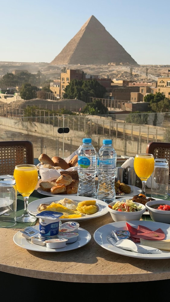Amunet Pyramids View Boutique Hotel