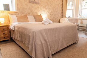 The Cherry Tree B&B Hotel