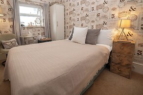 The Cherry Tree B&B Hotel