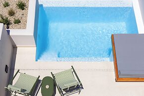 Evira Suites