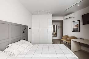 Chamberi Business Studio