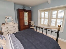 Corner Cottage