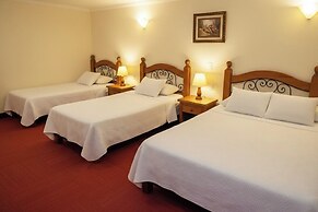 Hotel Santamaria INN