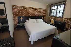 Hotel Santamaria INN