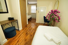 Silk Hotel