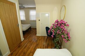 Silk Hotel