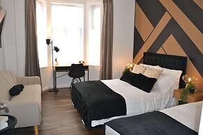 Sleek Apartment in Cosy Coventry