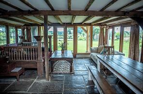 Wonderland Party Retreat