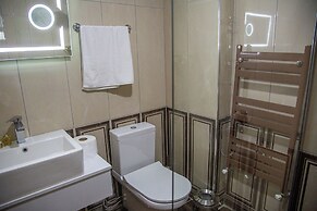 The Life Nest Hotel