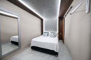 6 Bedroom Apartment with Massive Jacuzzi