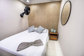 6 Bedroom Apartment with Massive Jacuzzi